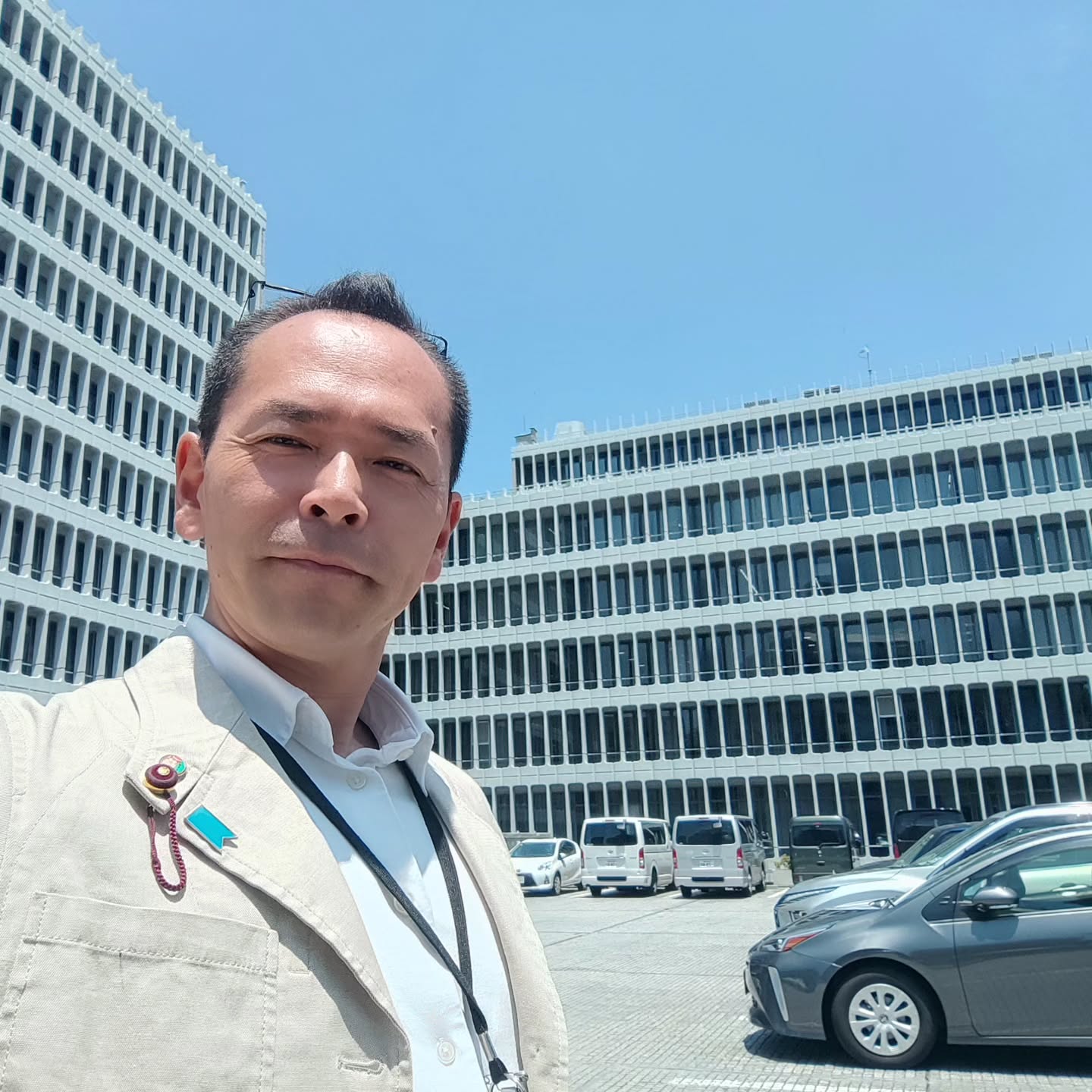【夏の議会】が始まりました〜会期は6月30日迄の14日間。キシは、今回は一般質問はありませんが、、預かりました特別委員会へは議案1本、陳情が7本、委員会報告が4,5本となり、オマケに常任の企画総務委員会。都議会選挙の開催中という訳のわからない状況下に忙殺されてます、、(・・;)！頑張りましょ〜♡